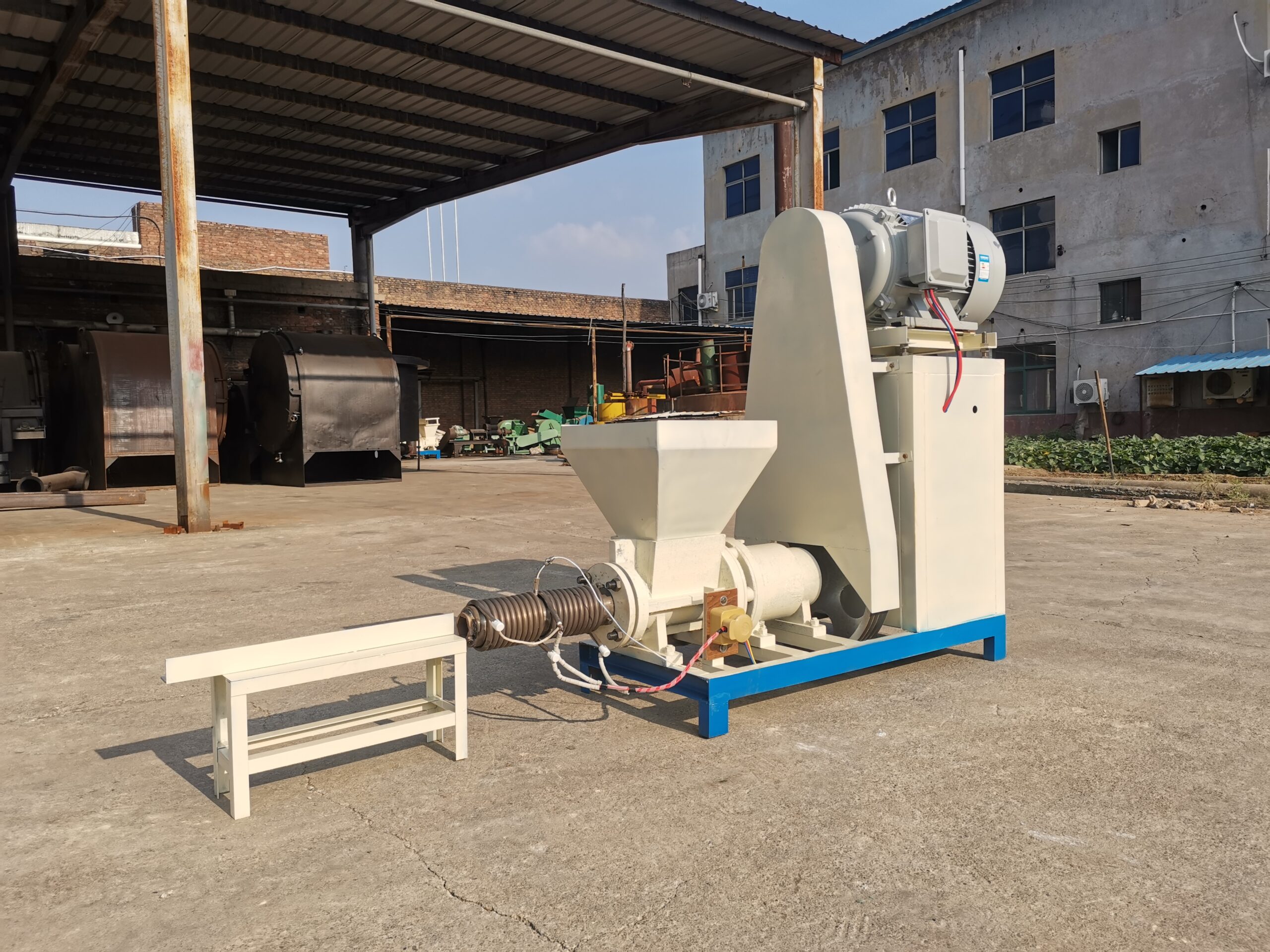 Compressed Wood Sawdust Log Press Machine