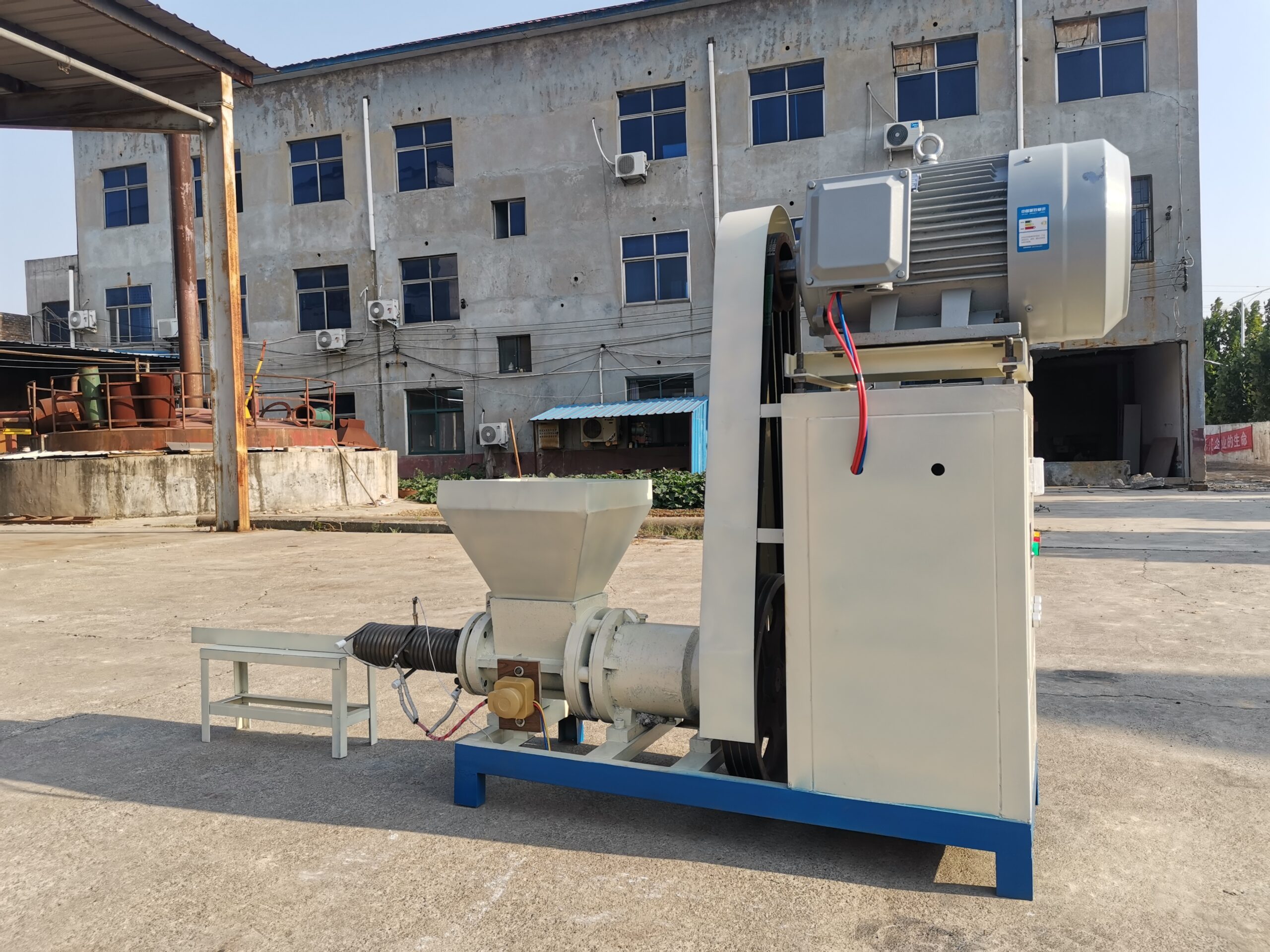 Small sugarcane bagasse briquettes press machine price