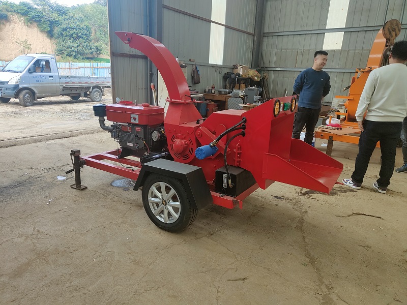 Garden branch crusher wood chipper machine