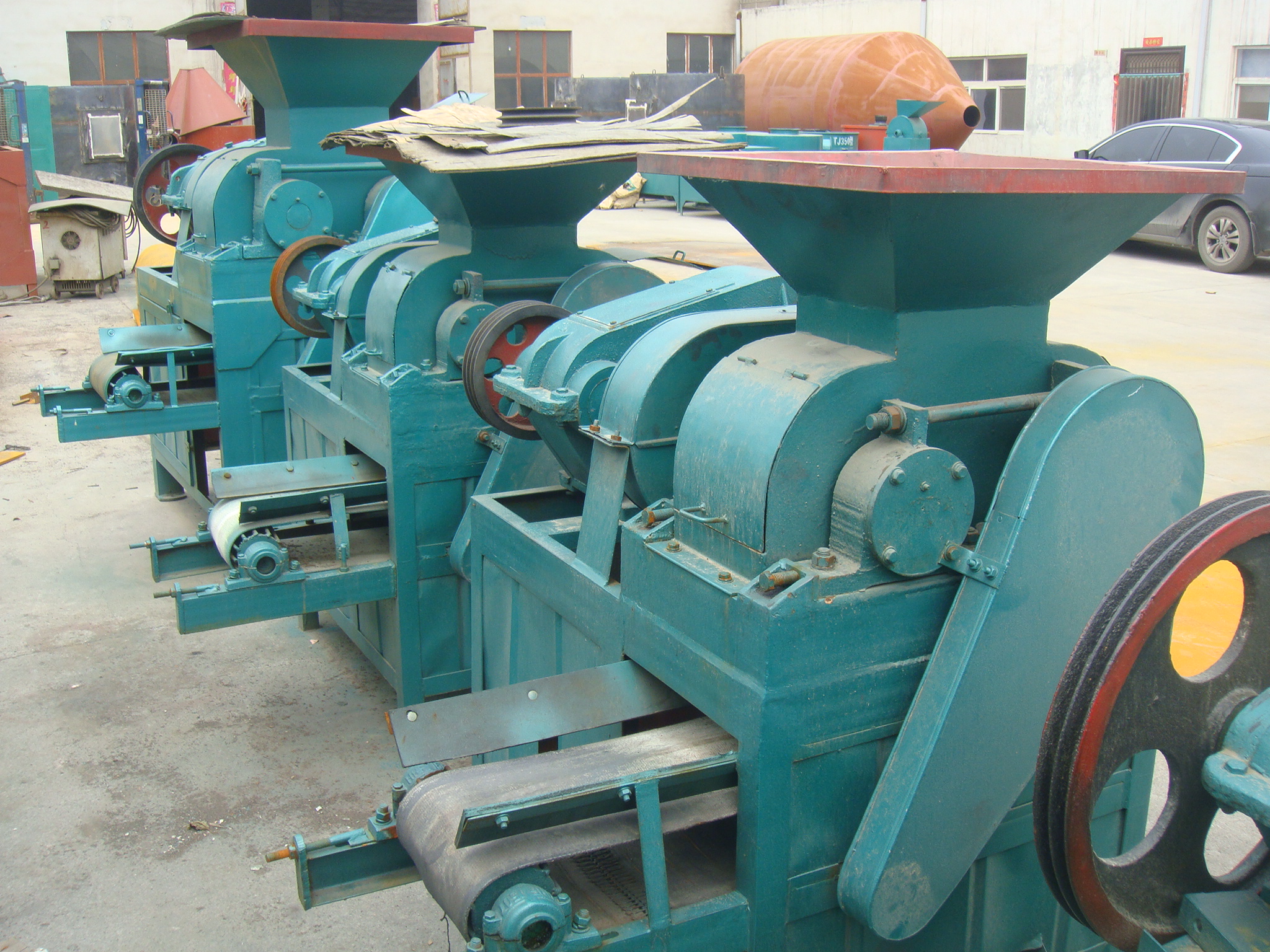 High output BBQ charcoal dust making machine