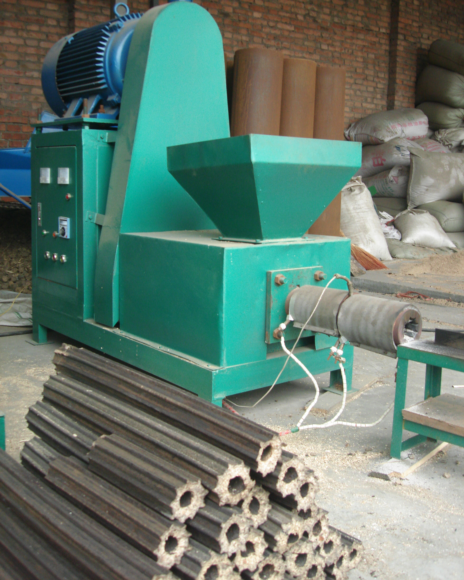 Wood Saw Dust Briquetting Machine