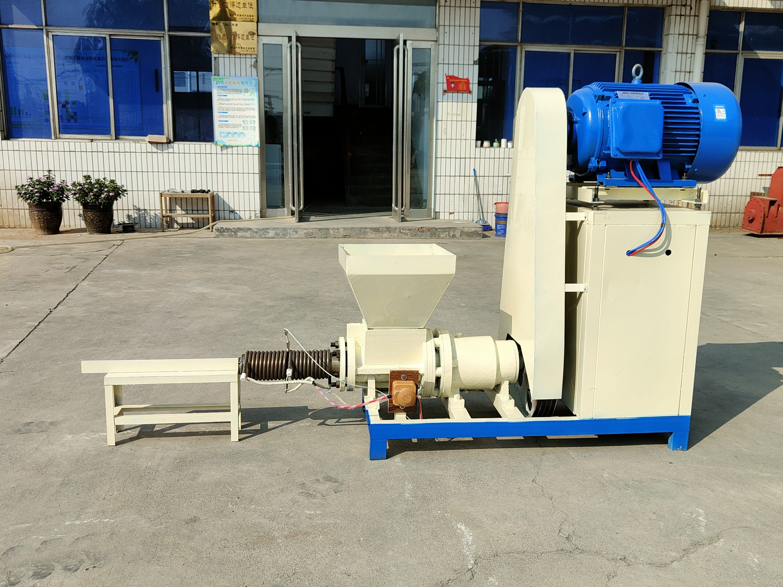 diesel engine firewood sawdust charcoal briquette making machine