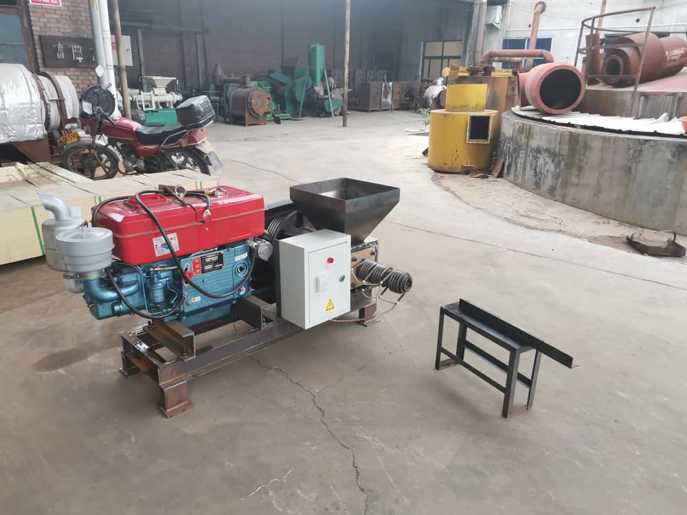 Diesel Wood chips biomass briquette machine