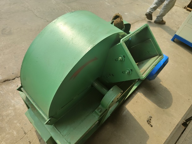 Sawdust Making Machine wood chipping machine