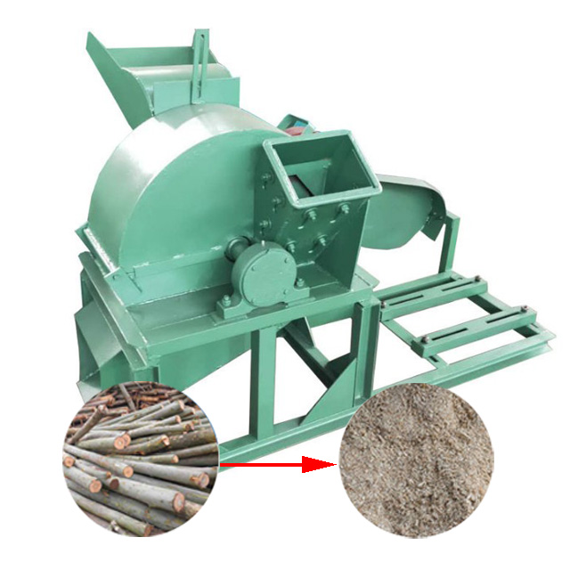 Portable diesel industrial wood tree branch crusher