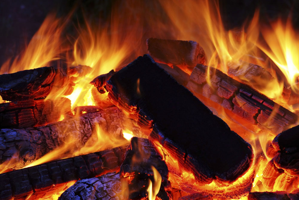 Wood lump charcoal for BBQ