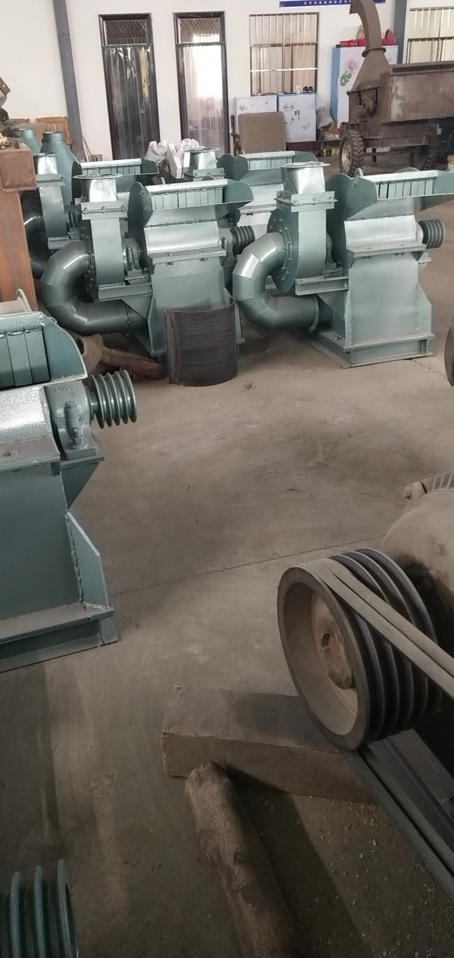 wood log branches shredder machine