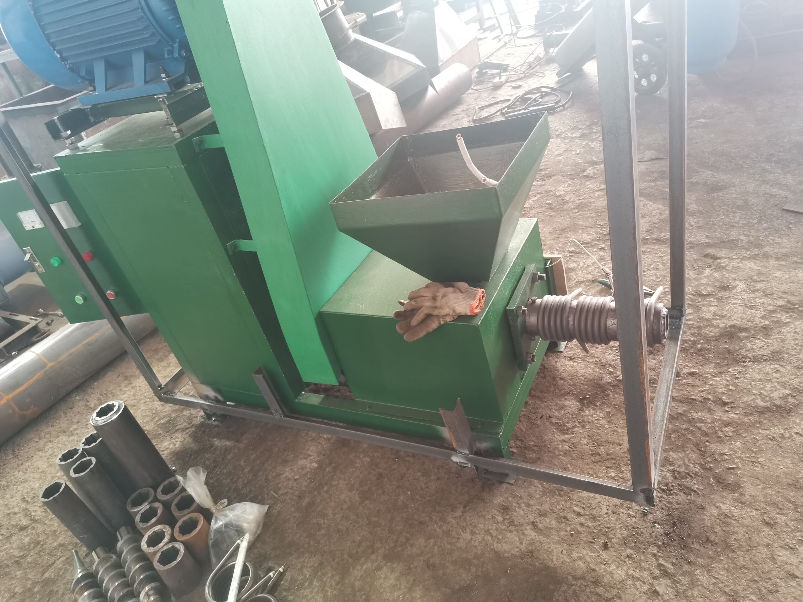Pini Kay Briquette Making Machine