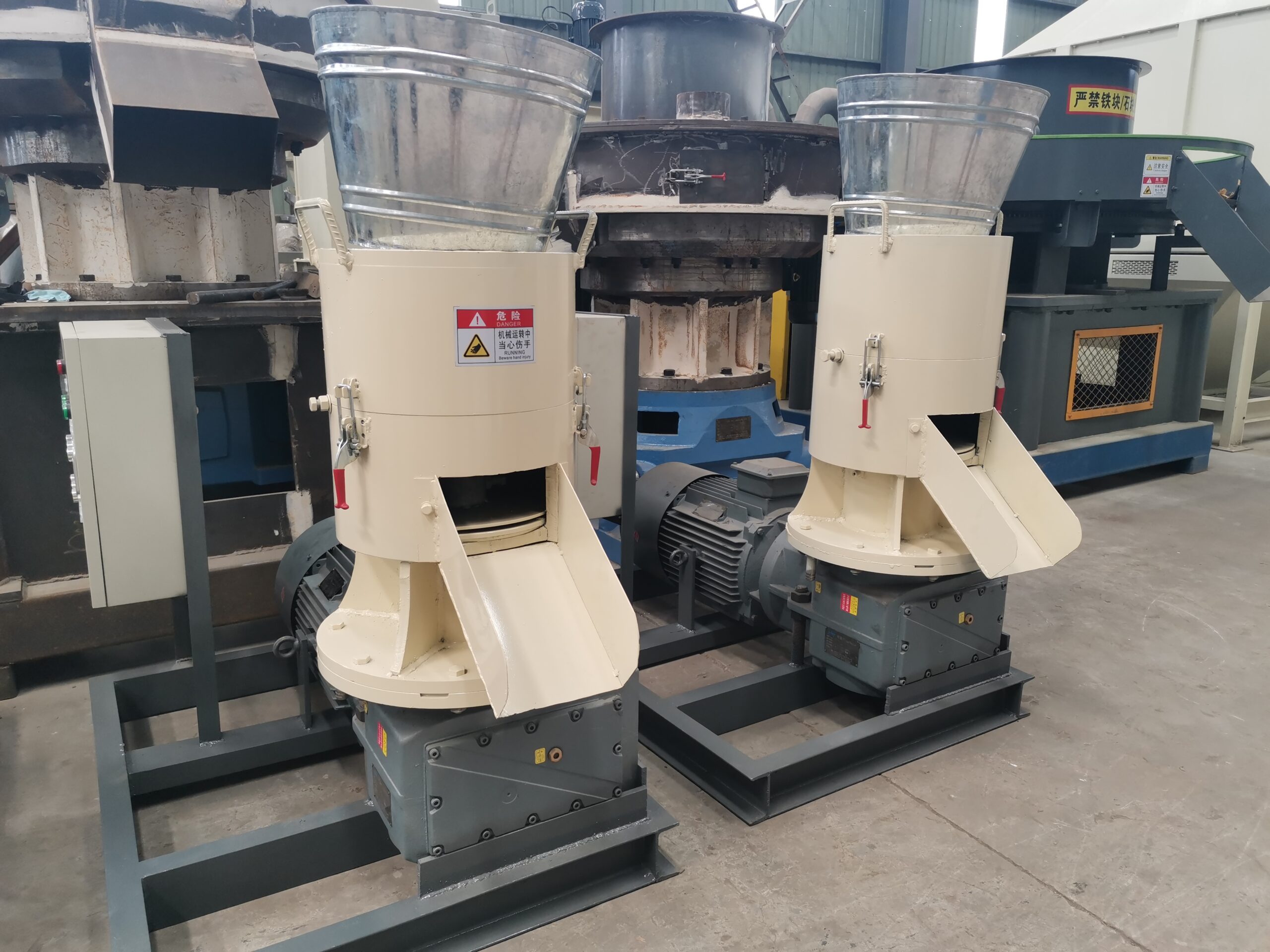 Biomass Fuel Wood Sawdust Straw Pellet Making Machine Granulator Production Line