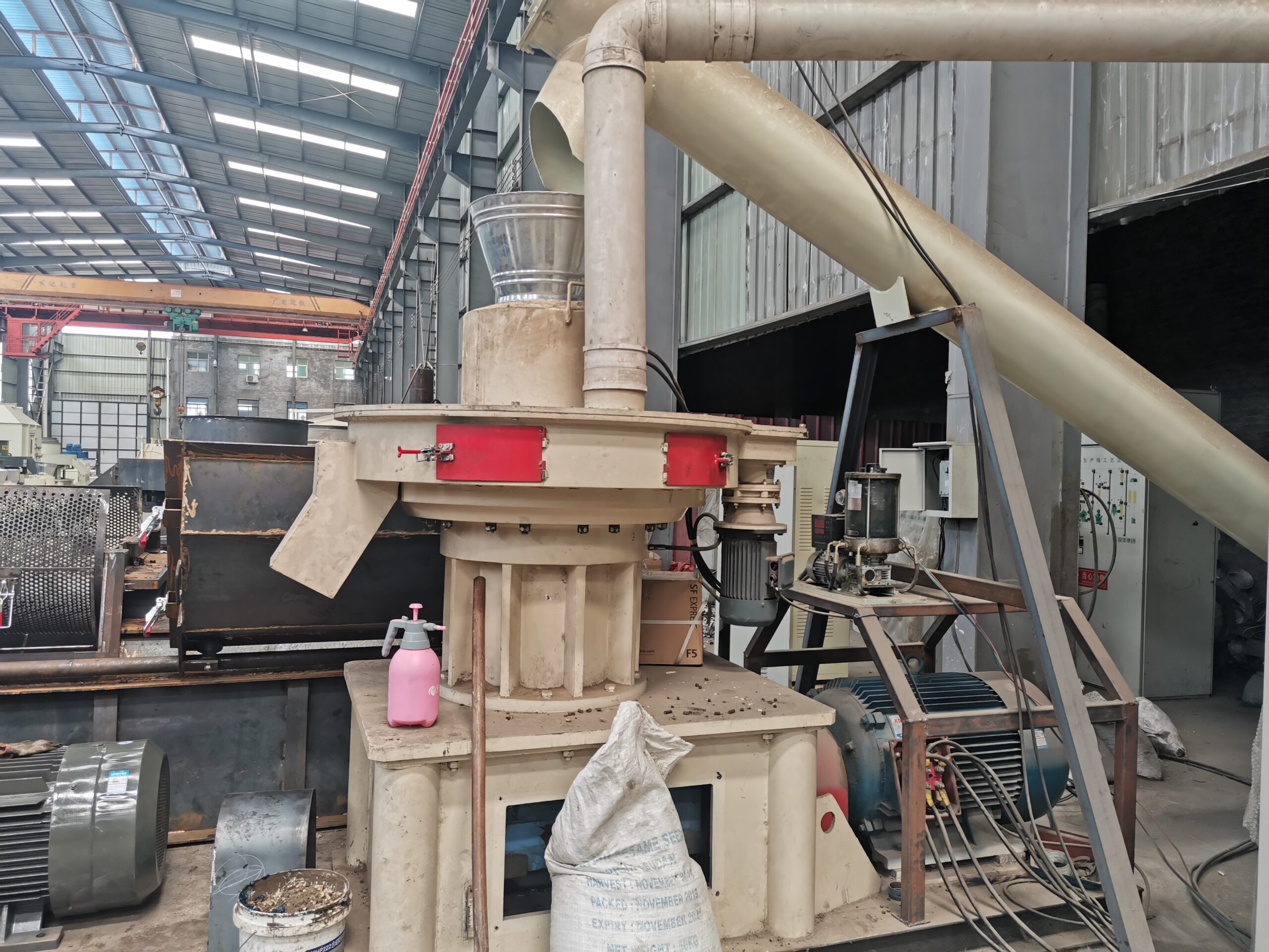 High efficiency wood pellet machine line