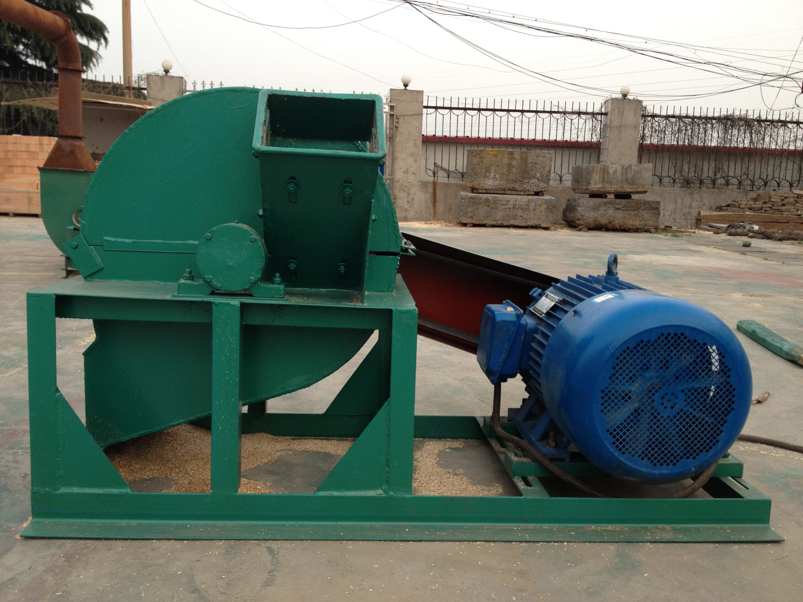 electric wood chip crusher shredder
